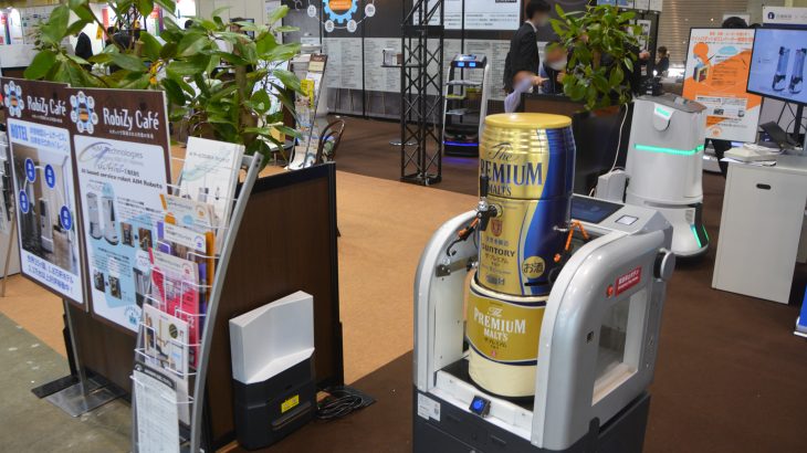 〝近未来のロボットカフェ〟が出現　HCJ2022展